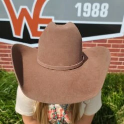 American 7X Tuscan -Western Cowboy Equipment Shop 20200506 155012