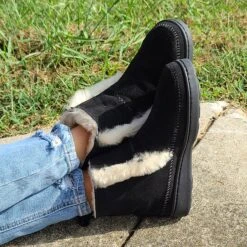 Minnetonka Black "Jade" Sheep Skin Bootie -Western Cowboy Equipment Shop 20210929 155321 1