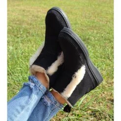 Minnetonka Black "Jade" Sheep Skin Bootie -Western Cowboy Equipment Shop 20210929 155330