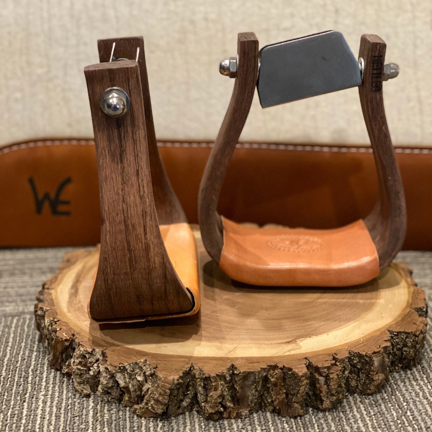 Nettles Stirrups 3" Duke W/Leveler 3 Nettles Stirrups 3" Duke W/Leveler