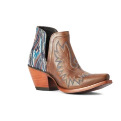 Ariat Women's Chimayo Dixon Boot -Western Cowboy Equipment Shop F22 WMS WEST 10042579 medial
