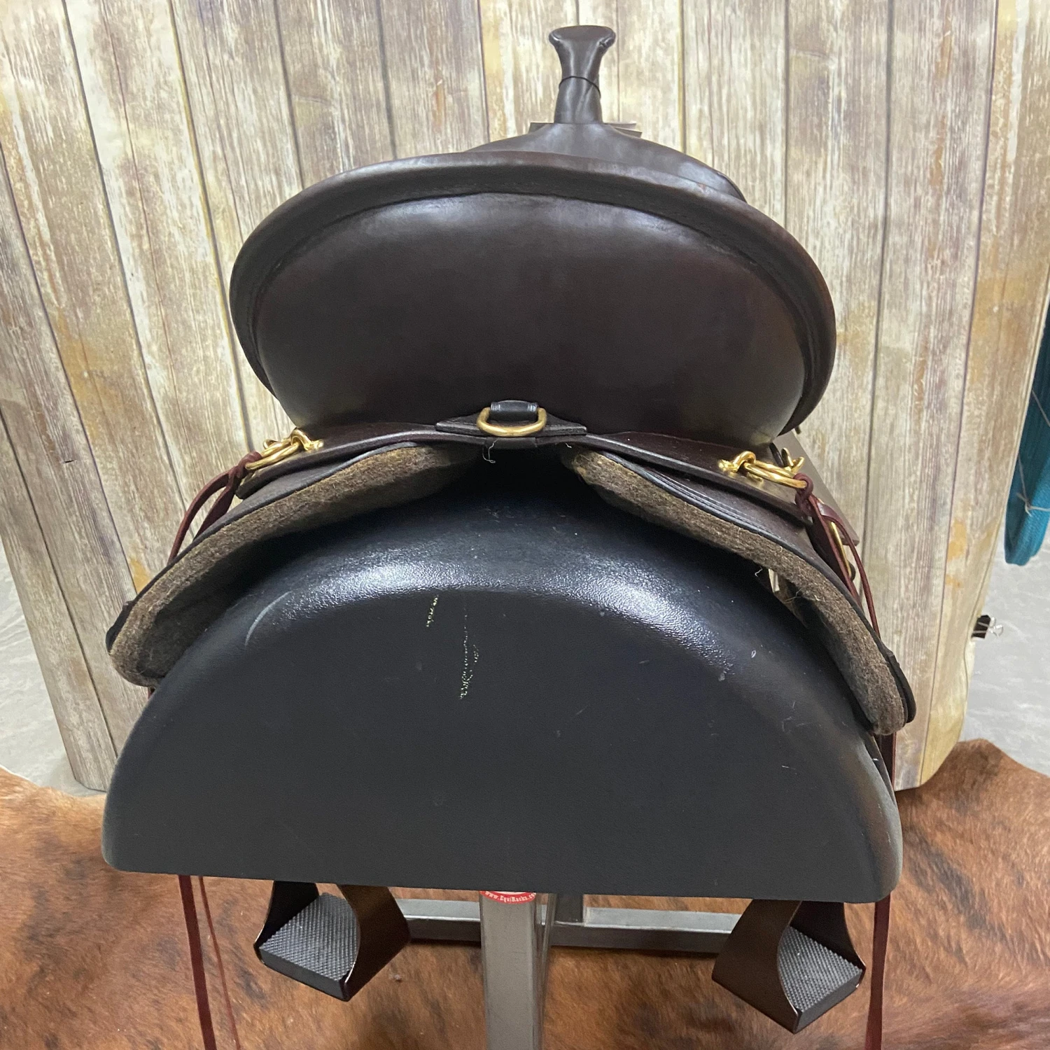 Circle Y Wide 16 Inch Big Springs Easy Fit Saddle 7 Circle Y Wide 16 Inch Big Springs Easy Fit Saddle - Image 5