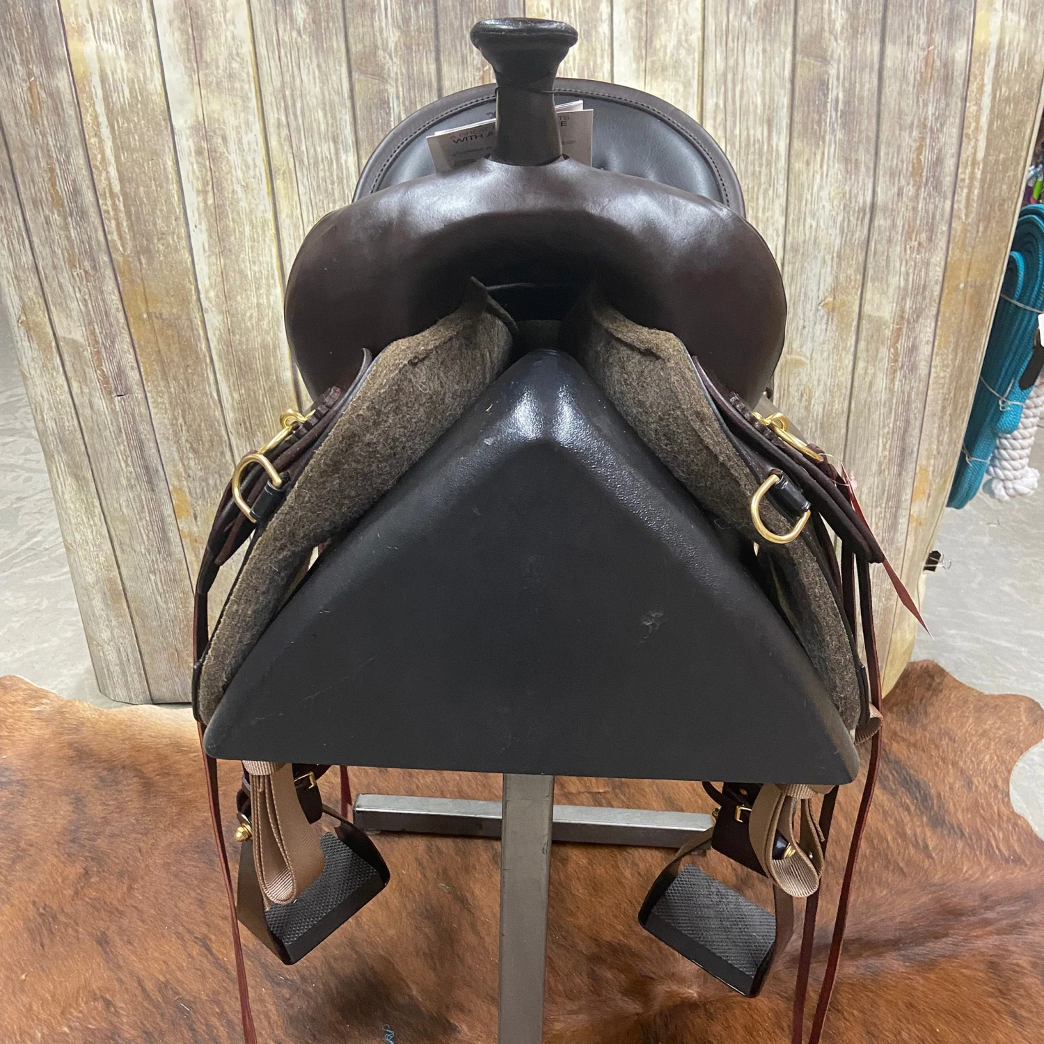 Circle Y Wide 16 Inch Big Springs Easy Fit Saddle 4 Circle Y Wide 16 Inch Big Springs Easy Fit Saddle - Image 2