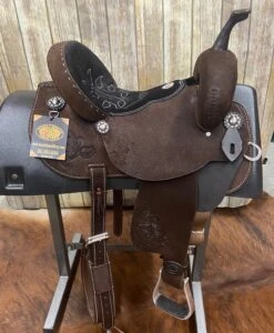 Double J Saddlery 14 Inch Wide Pozzi Barrel Saddle -Western Cowboy Equipment Shop side 673b0abc def0 49f5 aaba 9de43da16017